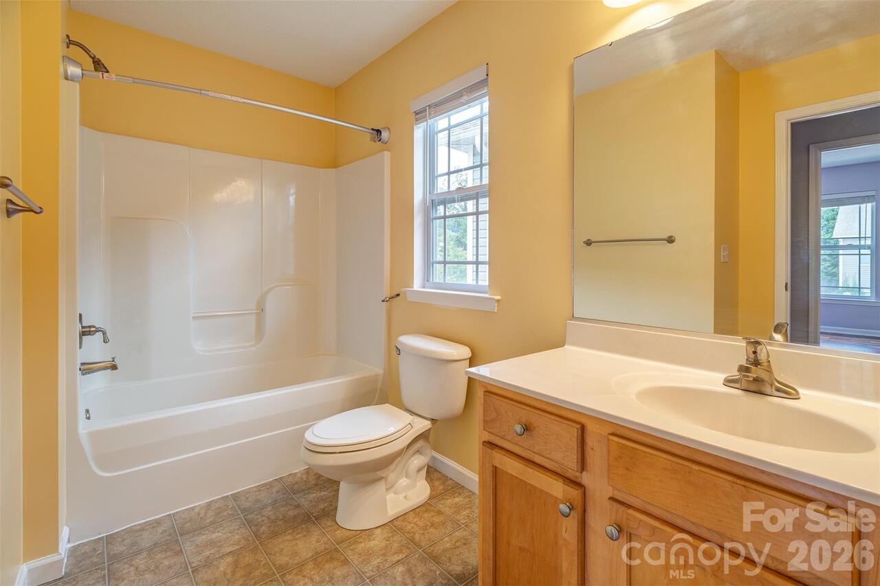 Listing Photo 16