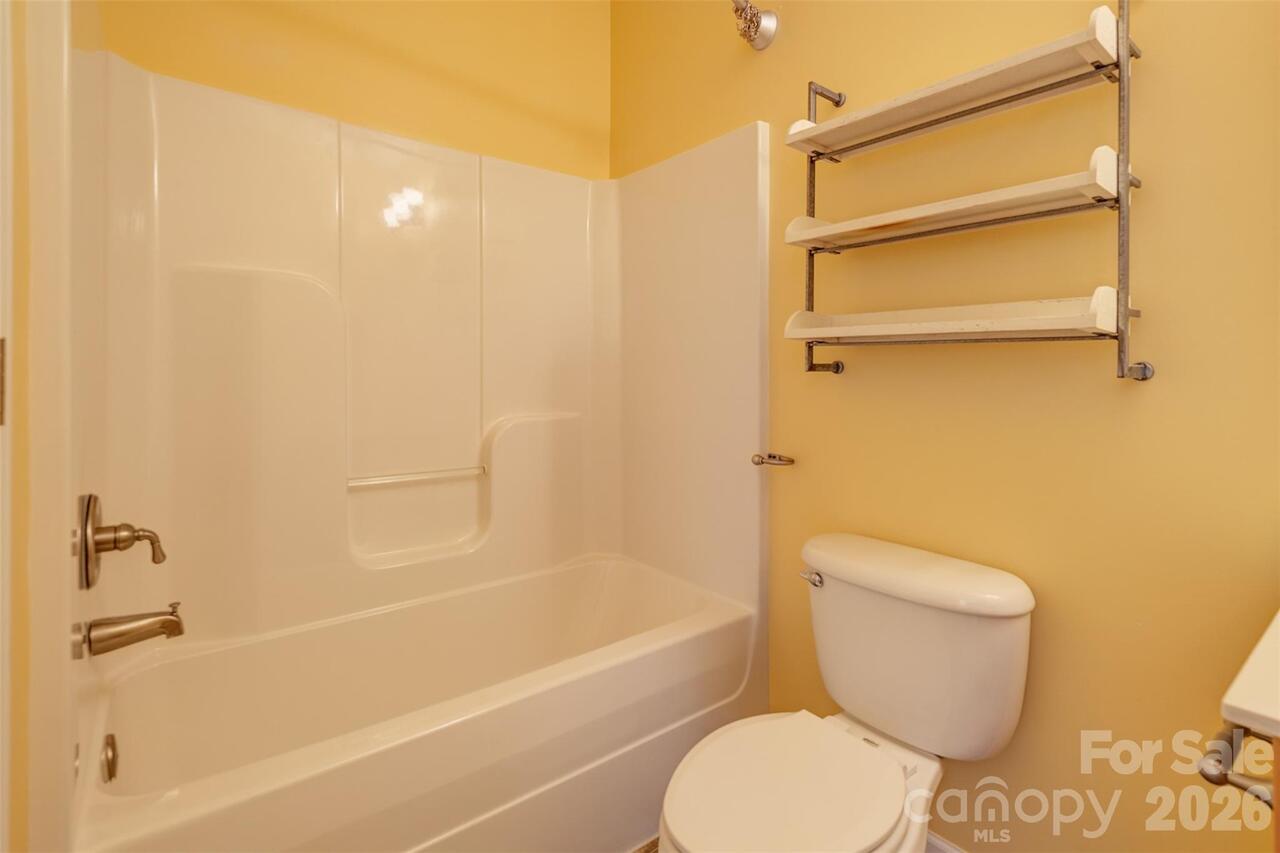 Listing Photo 22