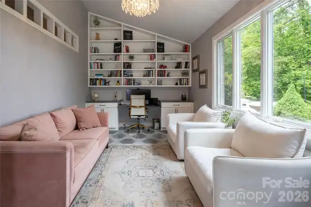 Listing Photo 19