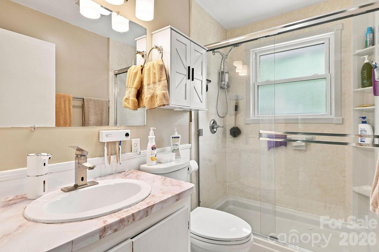 Listing Photo 14