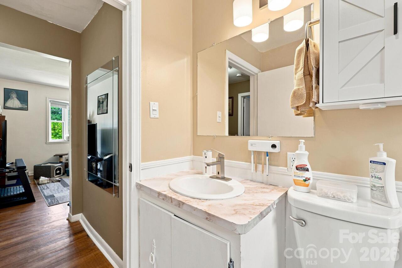 Listing Photo 15
