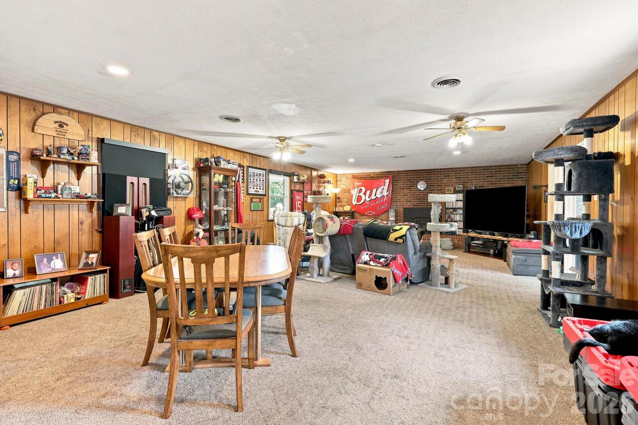 Listing Photo 28