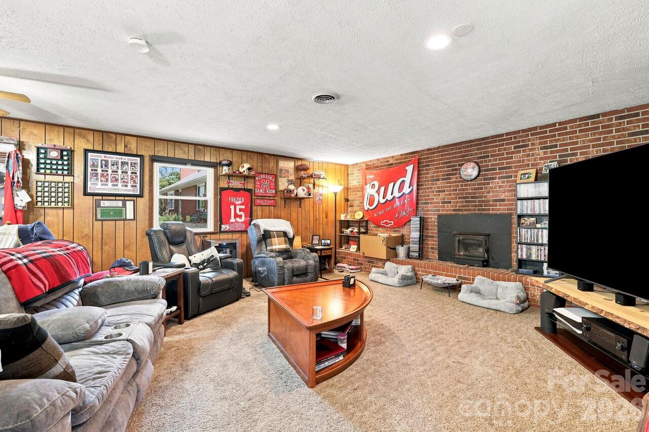 Listing Photo 29
