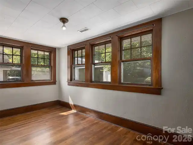 Listing Photo 13