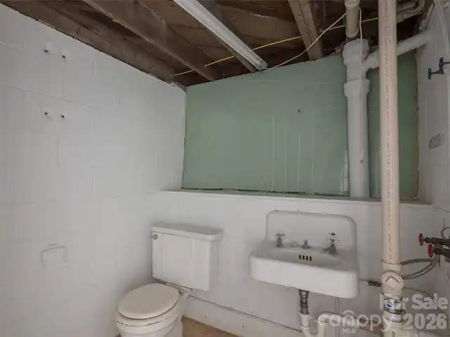 Listing Photo 17