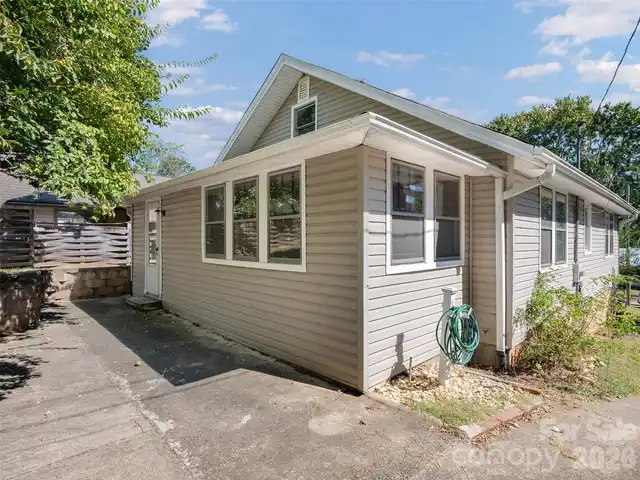 Listing Photo 20