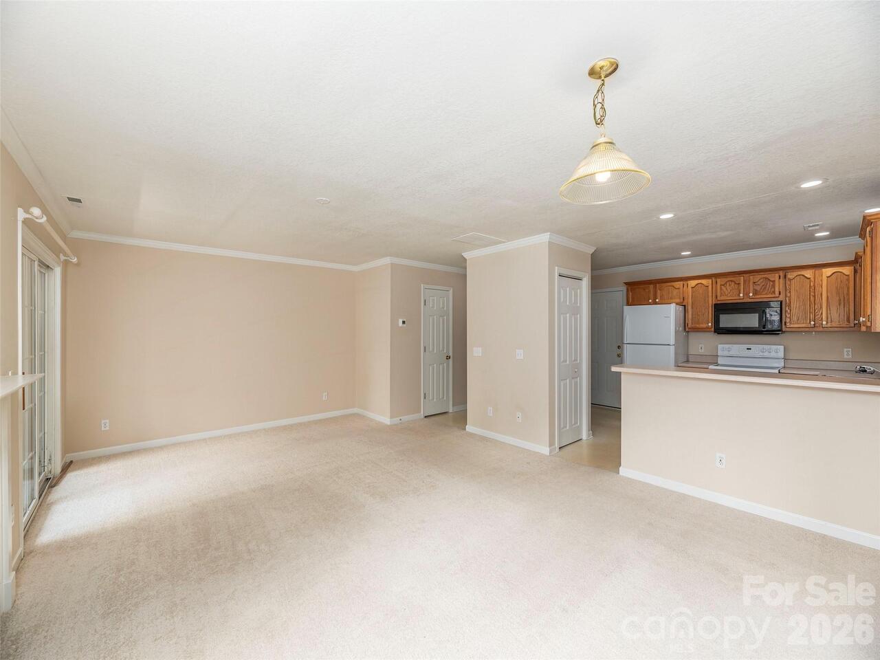 Listing Photo 13