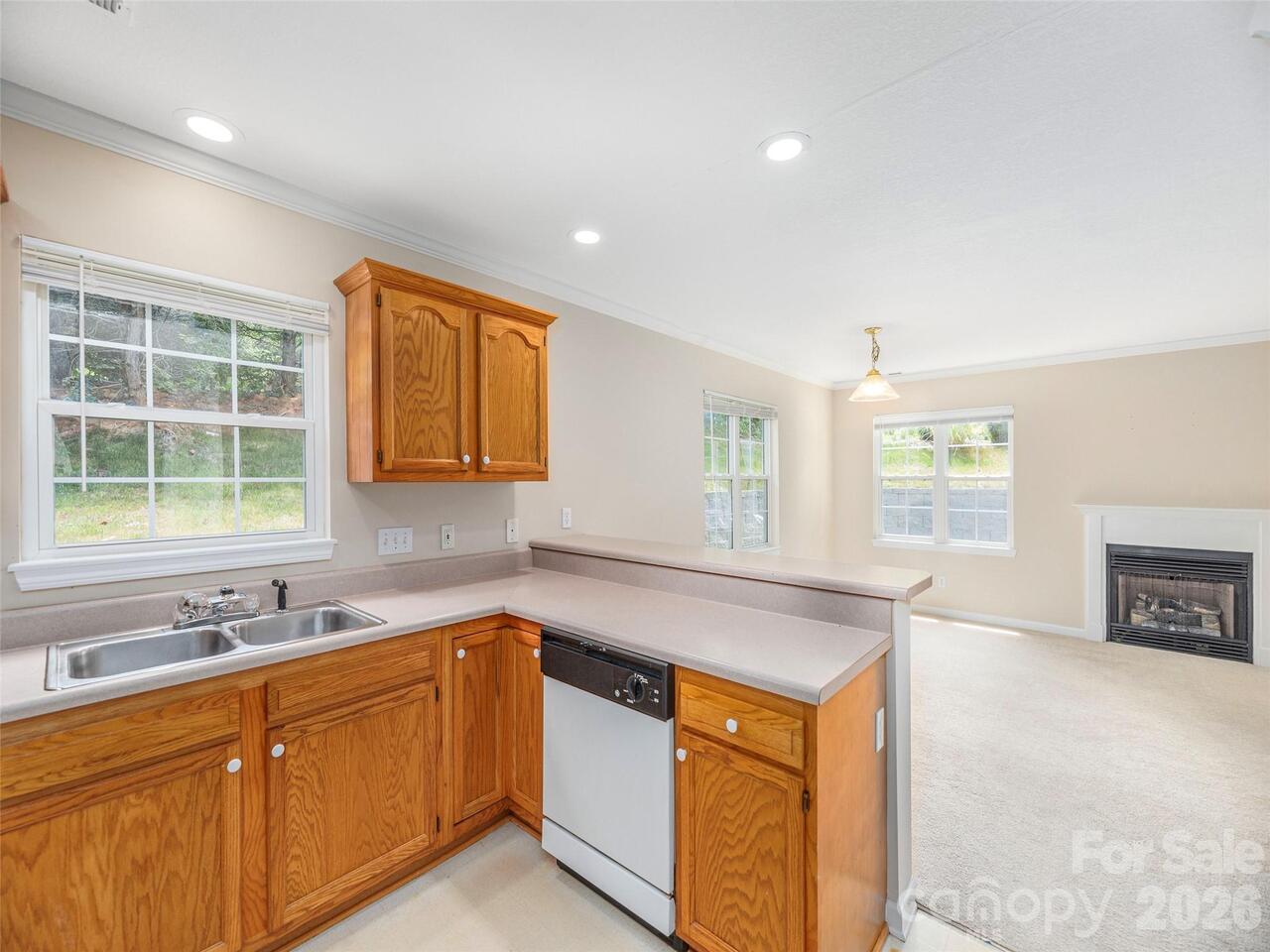 Listing Photo 16