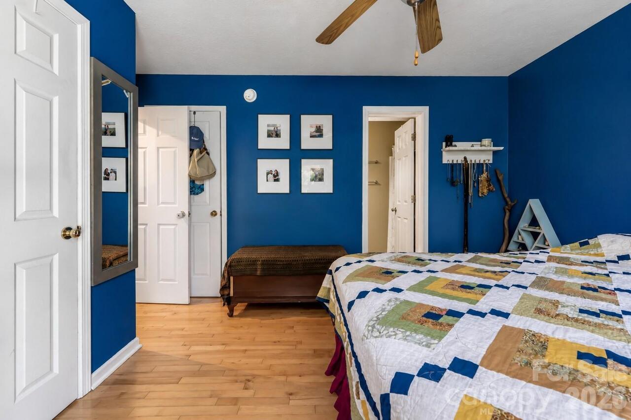Listing Photo 18