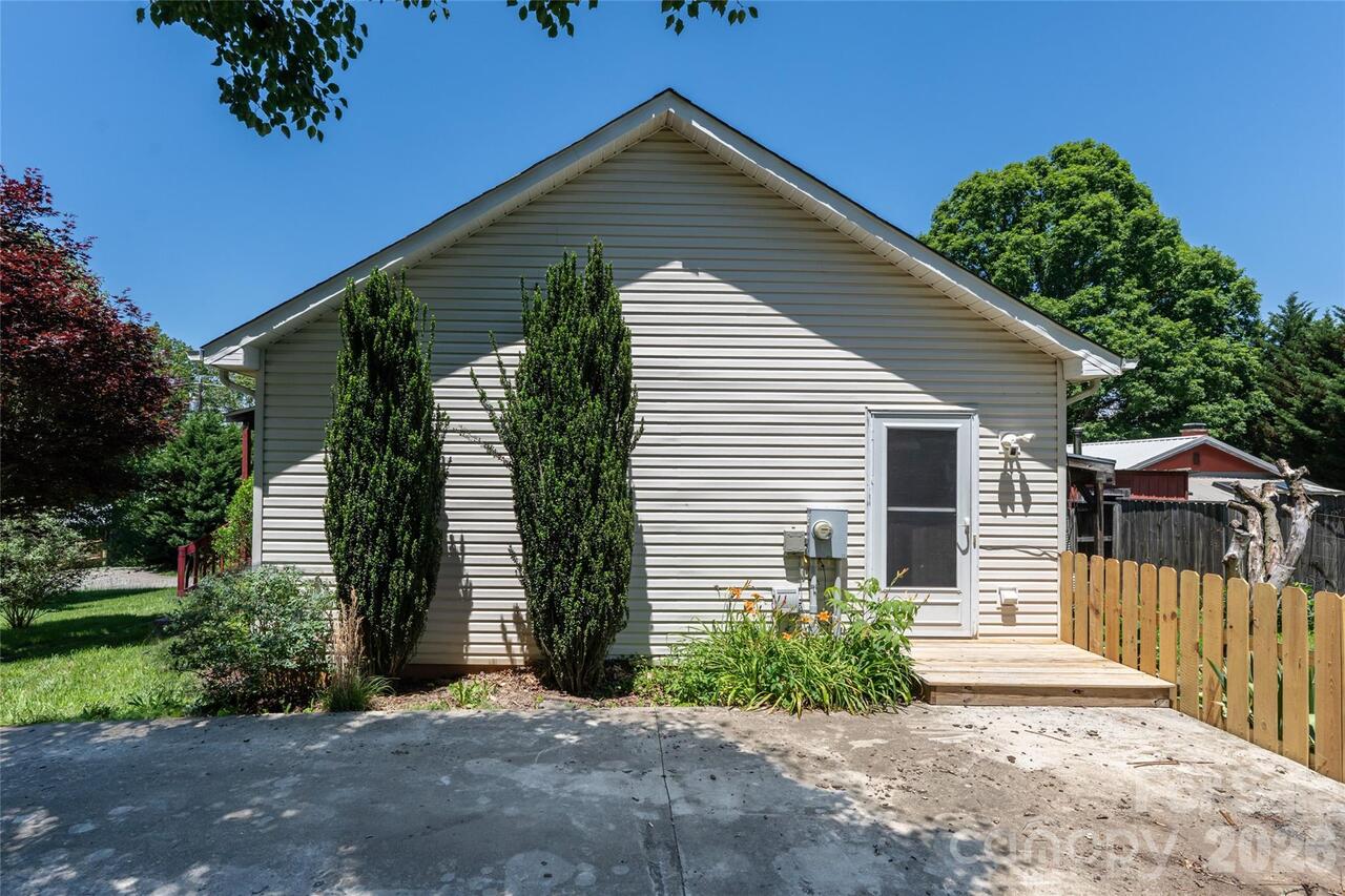 Listing Photo 25
