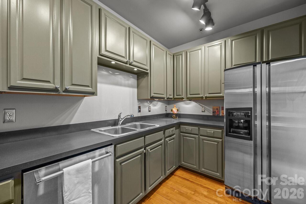 Listing Photo 21