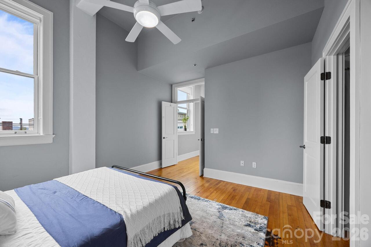 Listing Photo 25