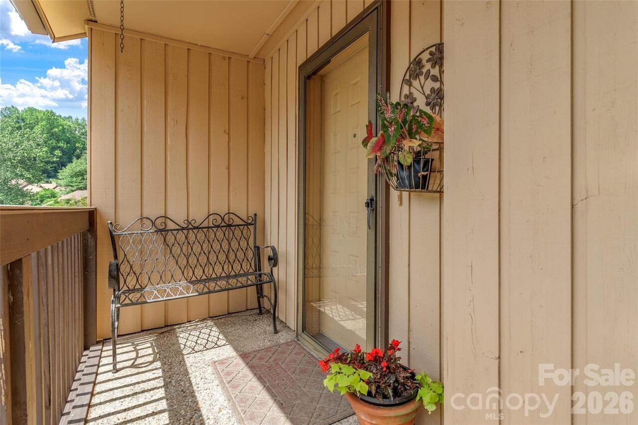 Listing Photo 7