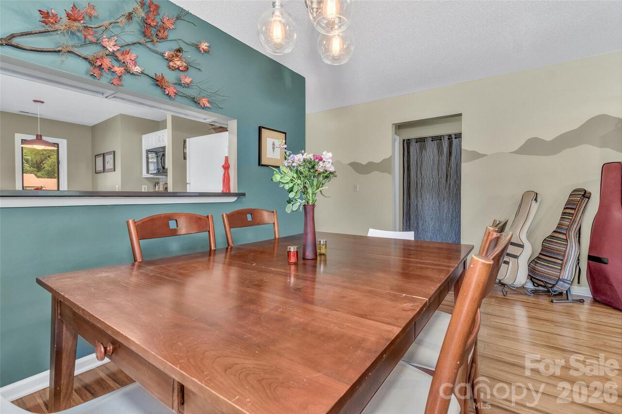 Listing Photo 17