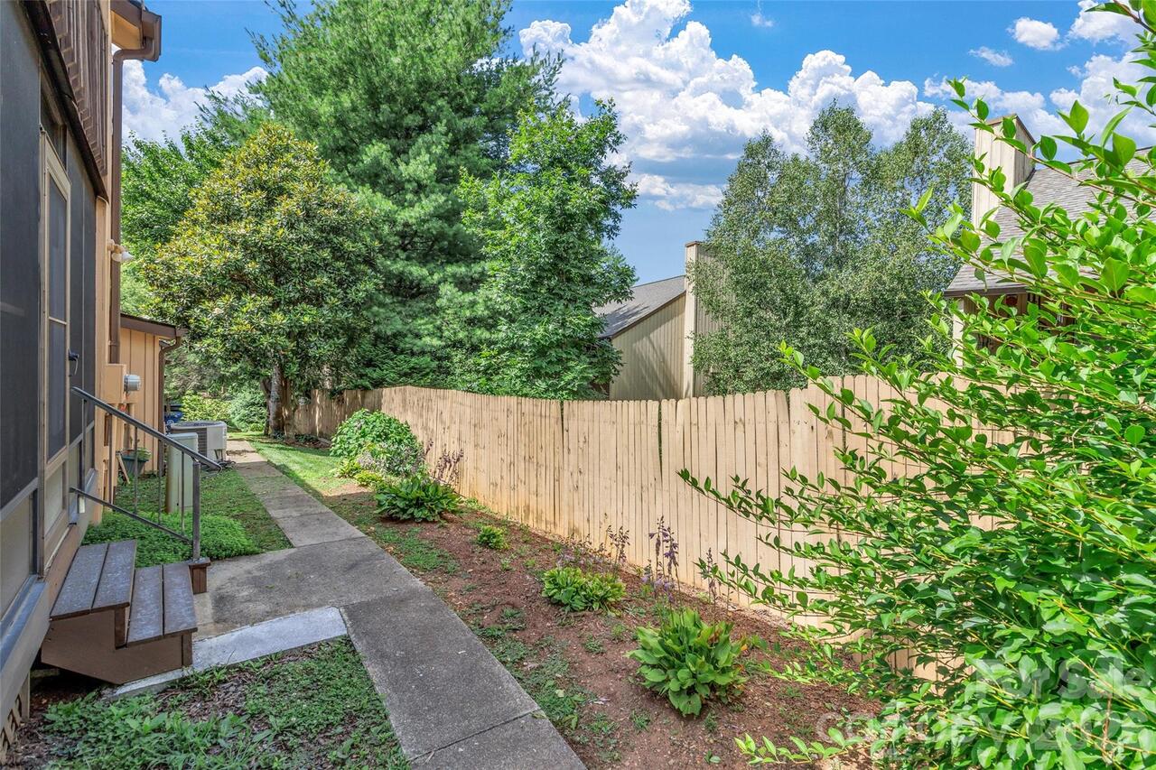 Listing Photo 43
