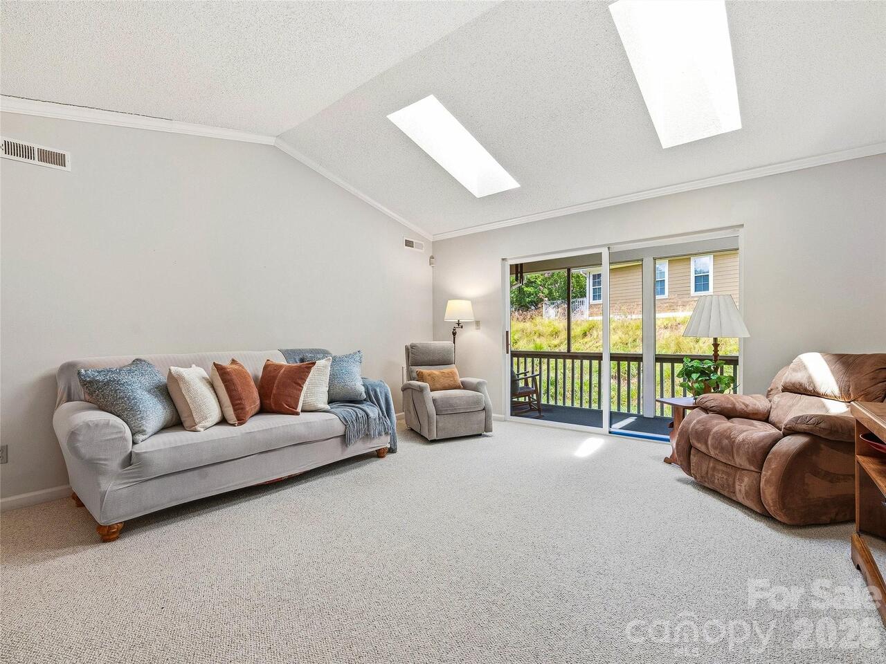 Listing Photo 13