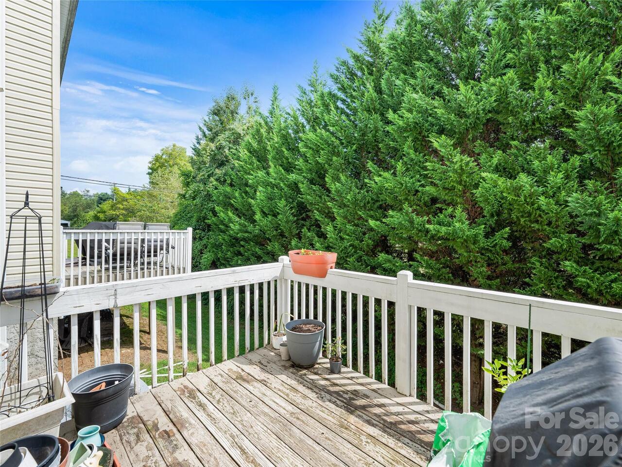Listing Photo 18