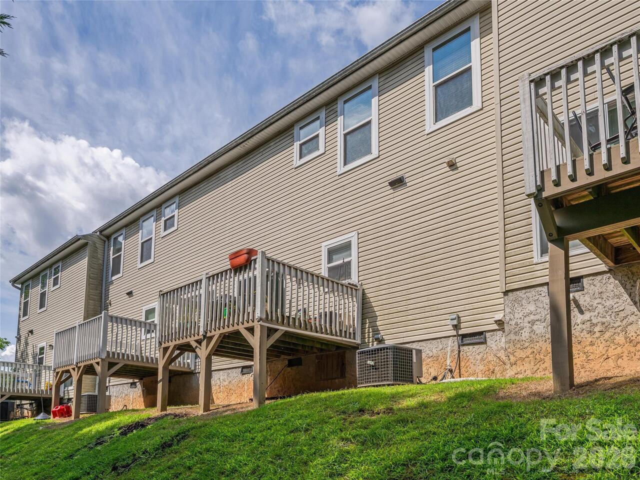 Listing Photo 19