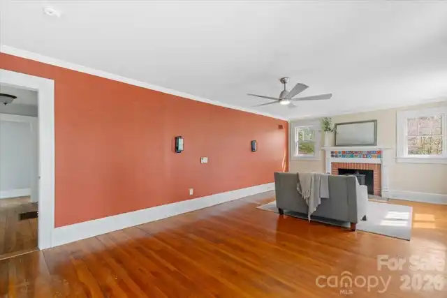 Listing Photo 5