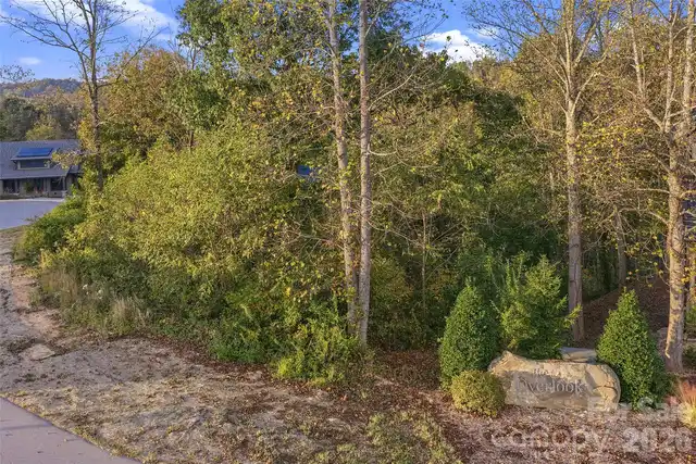 Listing Photo 10