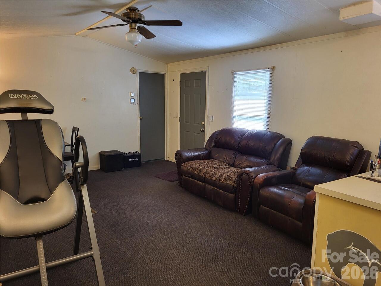 Listing Photo 7