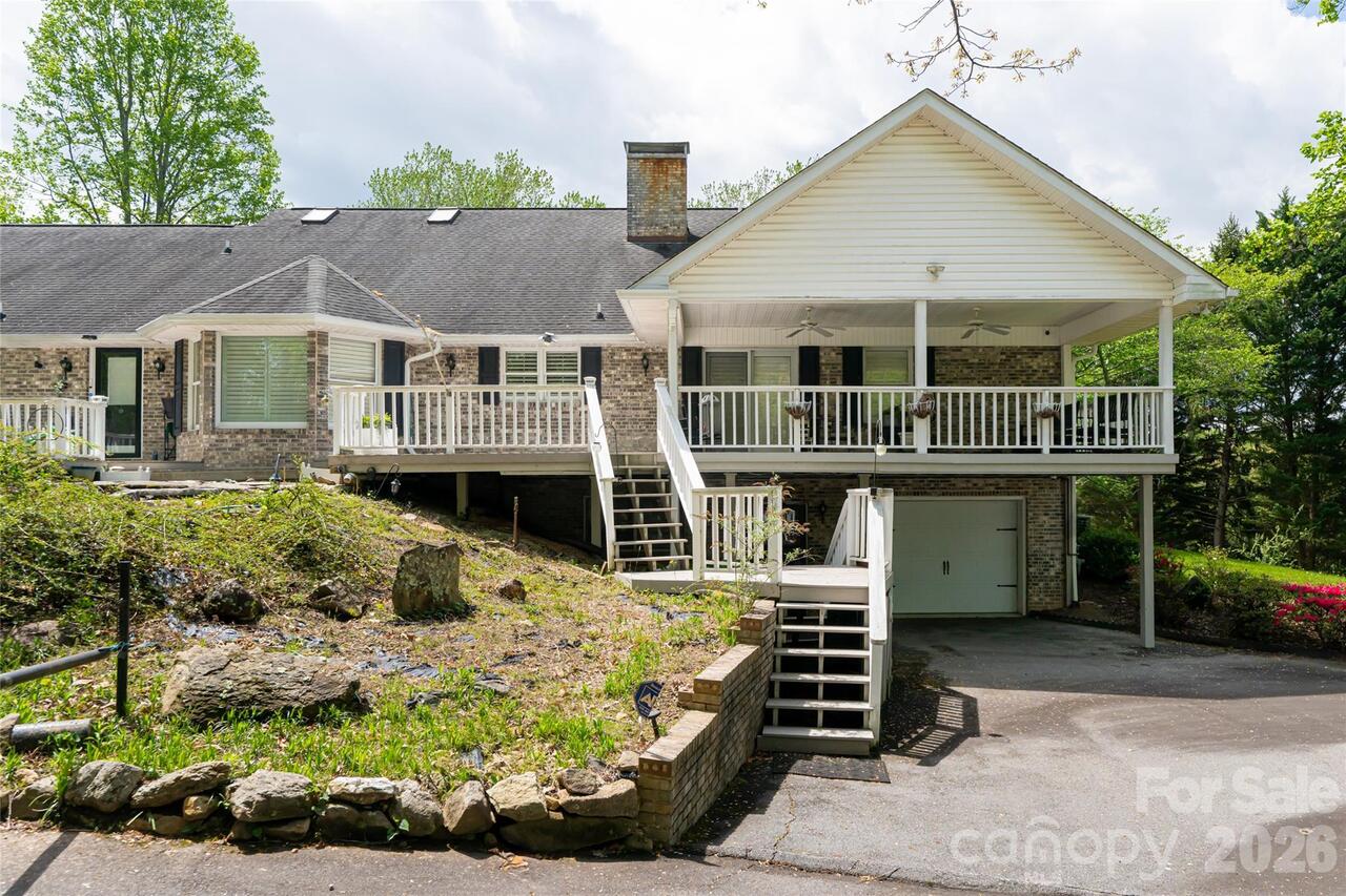 Listing Photo 11