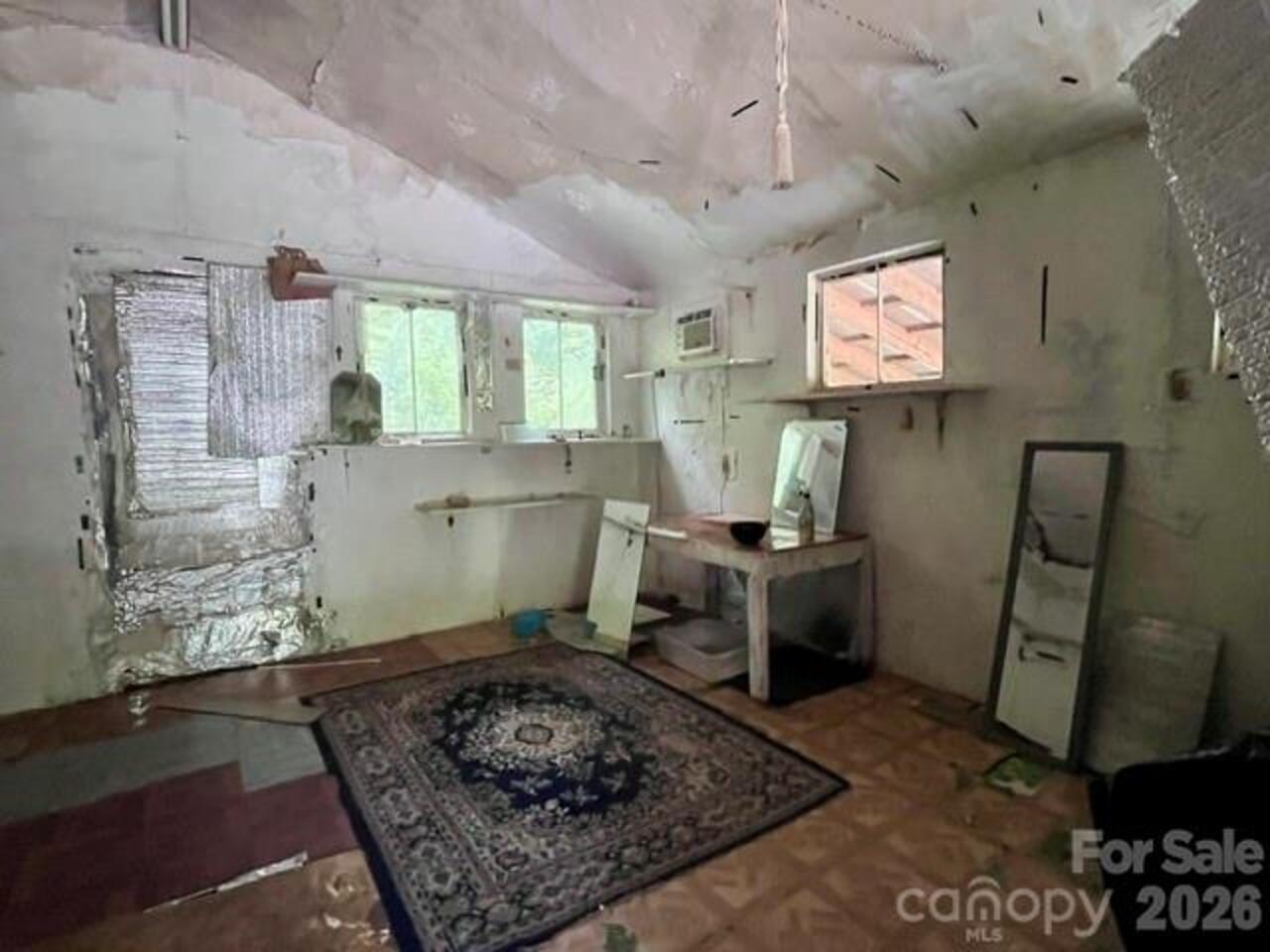 Listing Photo 18