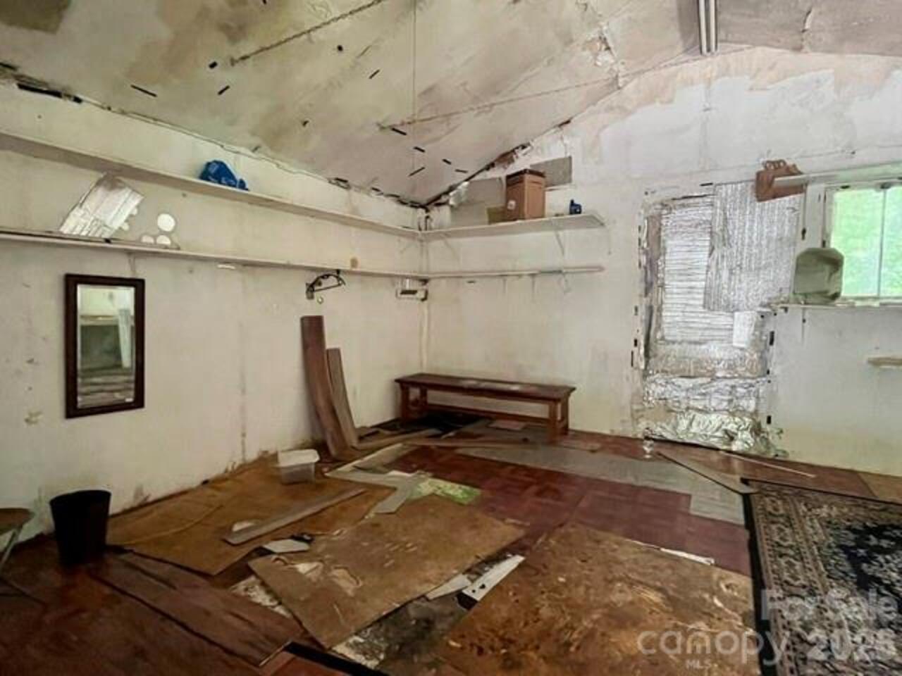 Listing Photo 19