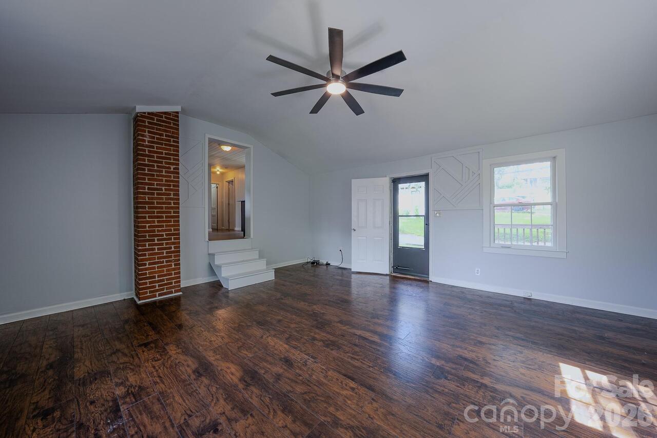 Listing Photo 6