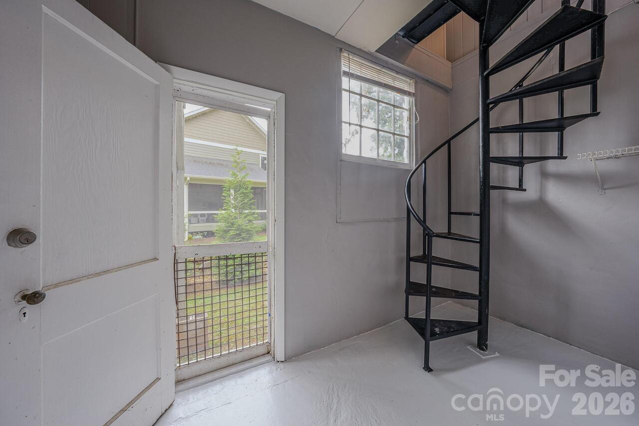 Listing Photo 21
