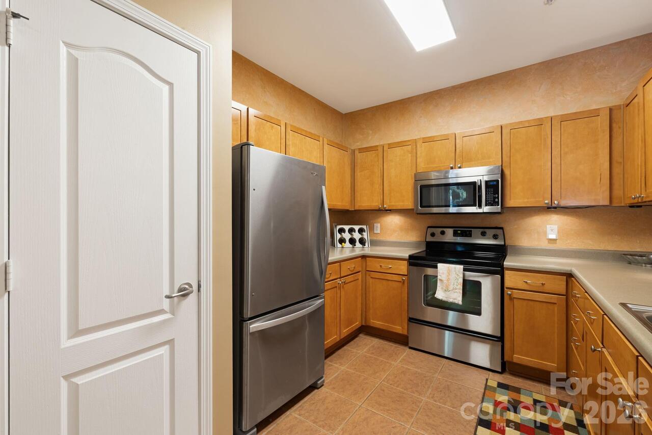Listing Photo 7