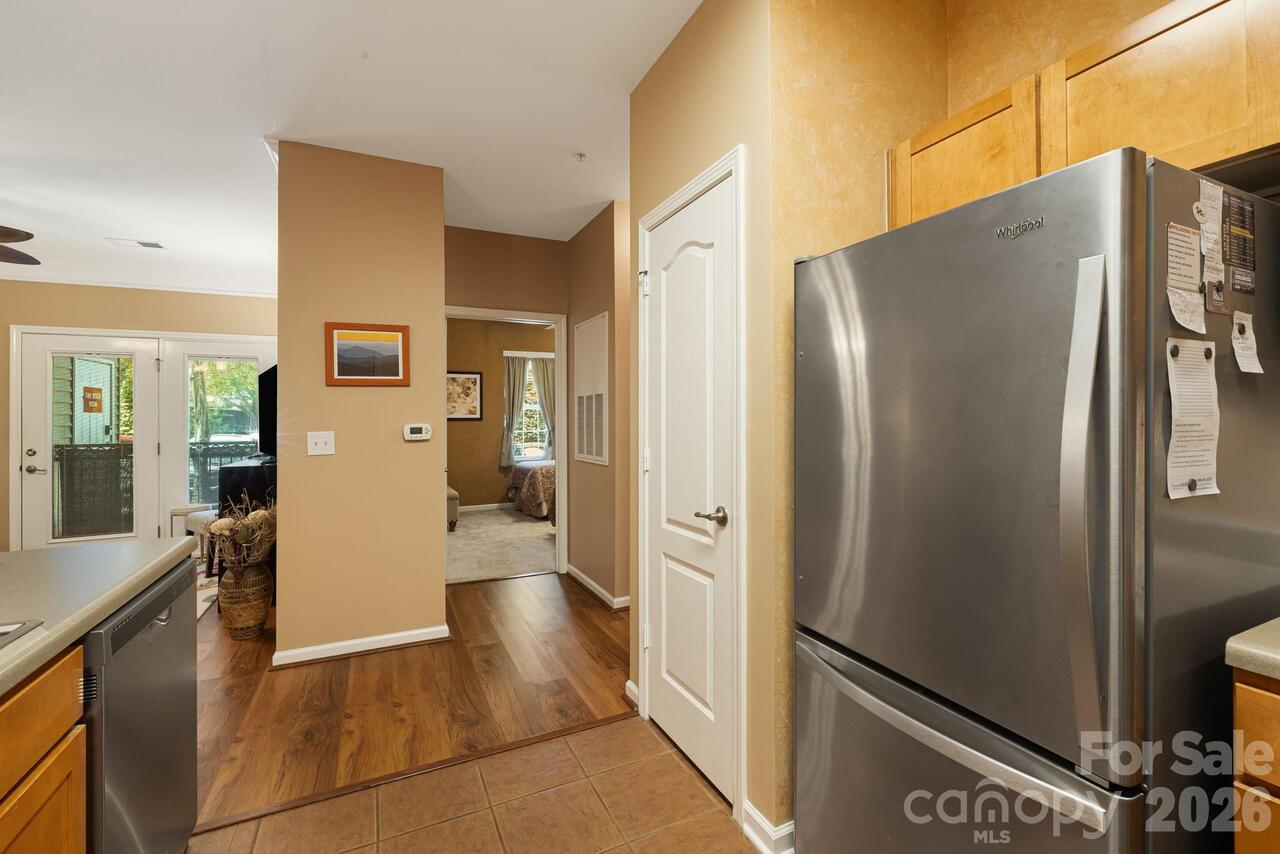 Listing Photo 9