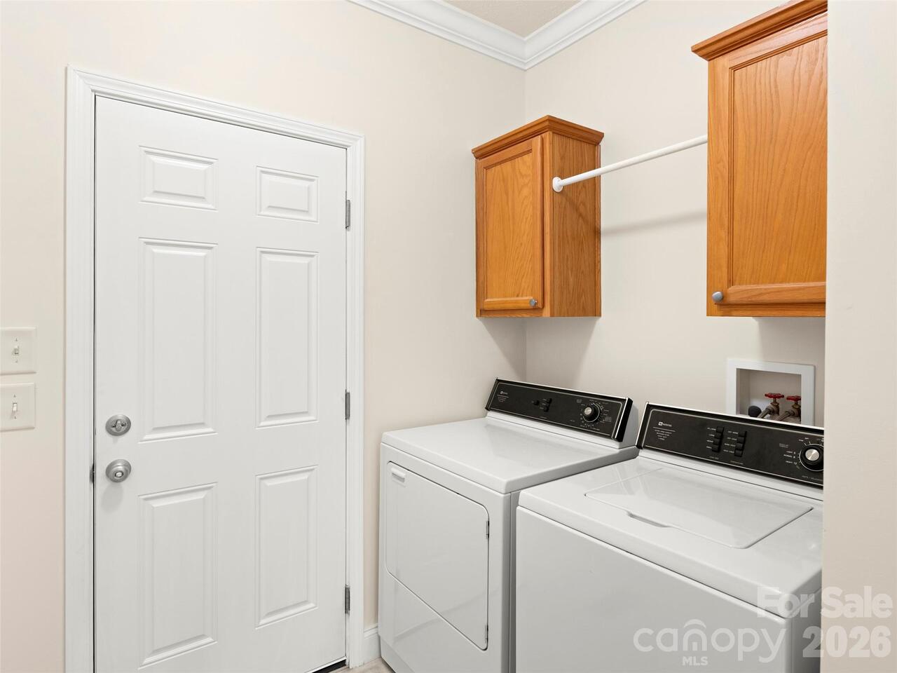 Listing Photo 12
