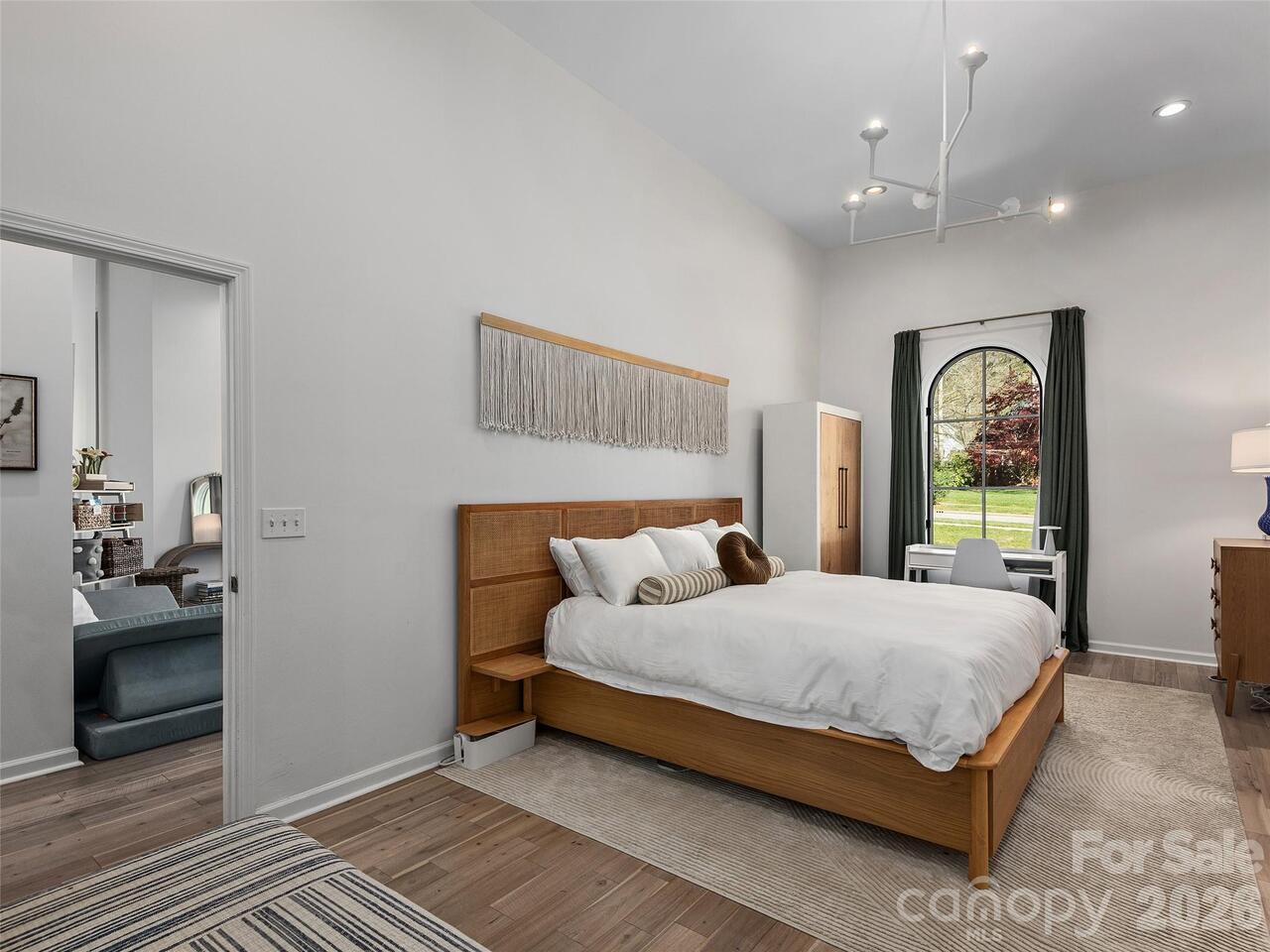 Listing Photo 18