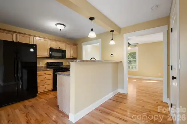 Listing Photo 14