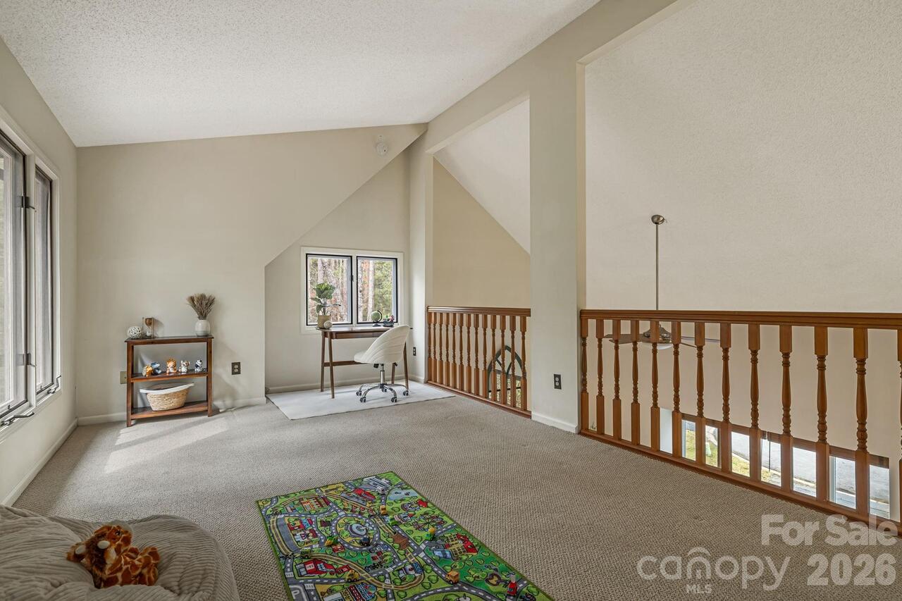 Listing Photo 21