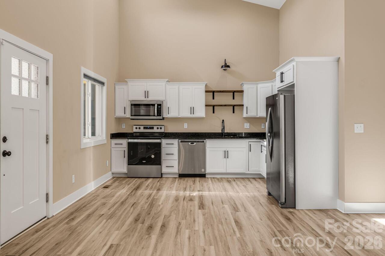 Listing Photo 18