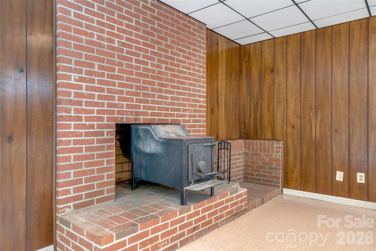 Listing Photo 43