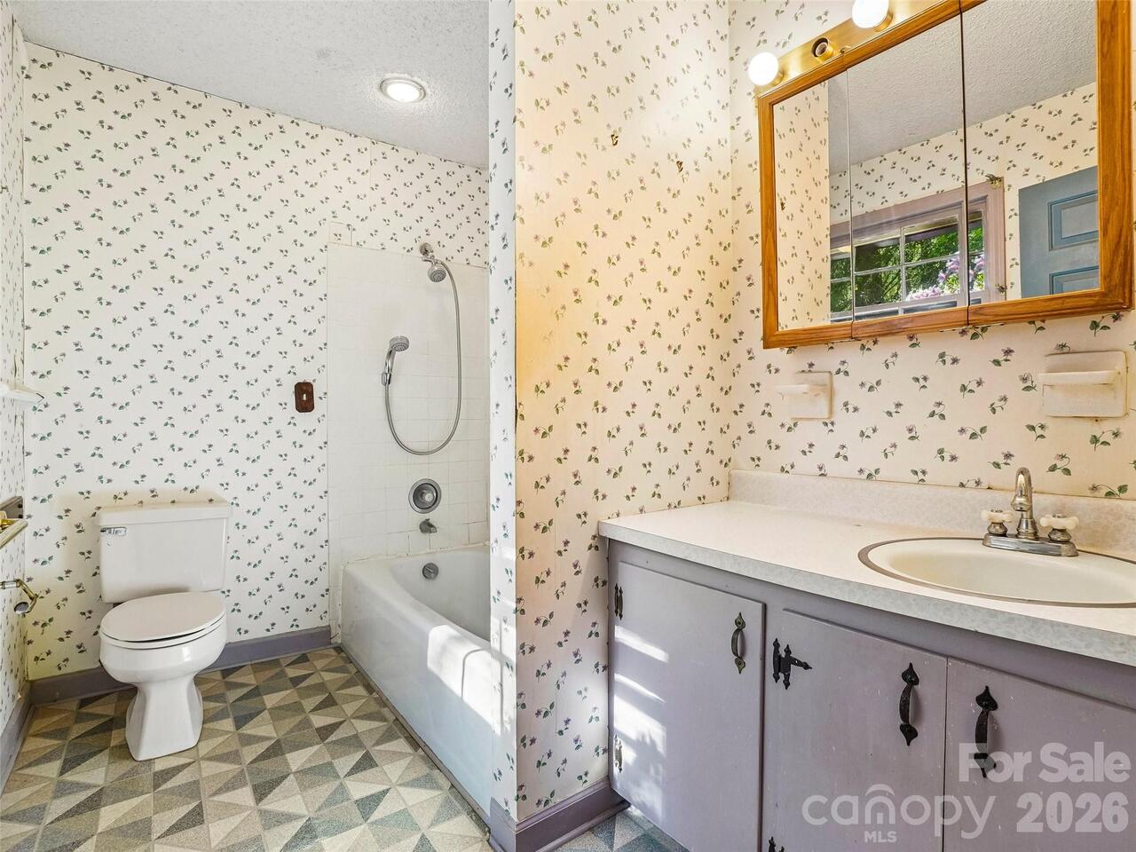 Listing Photo 22