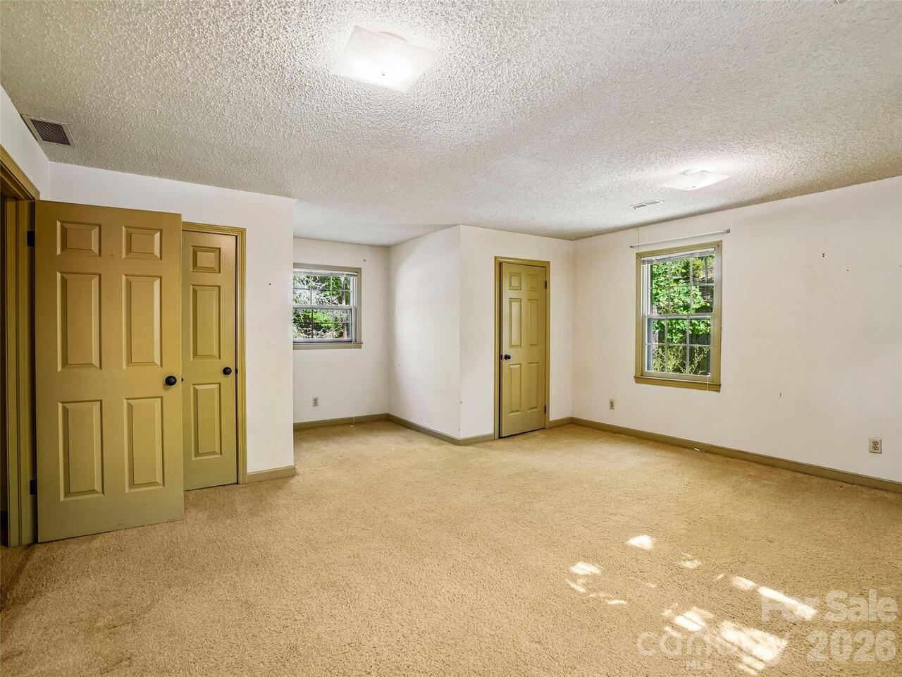 Listing Photo 28