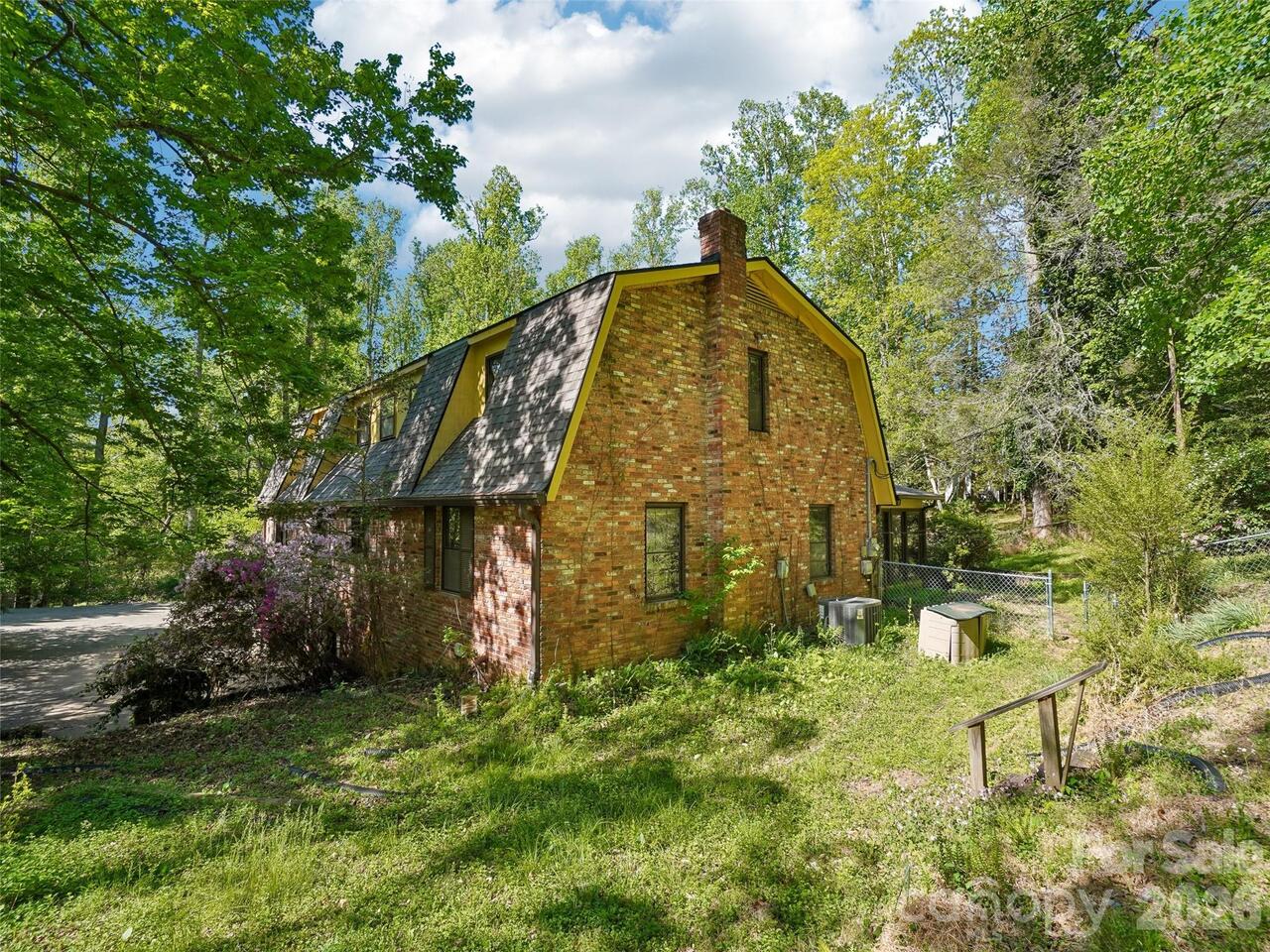 Listing Photo 38