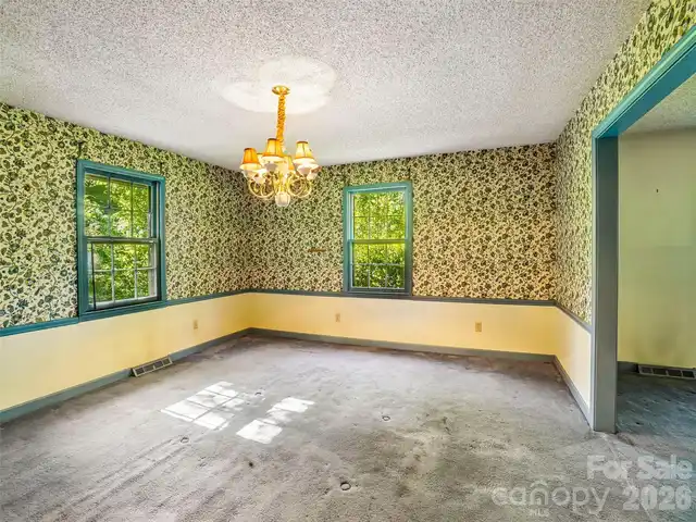 Listing Photo 13