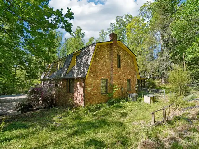 Listing Photo 38