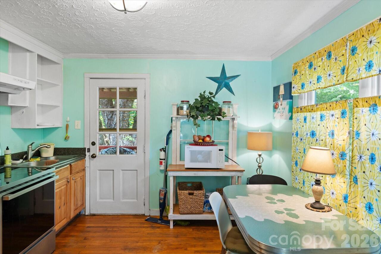 Listing Photo 7