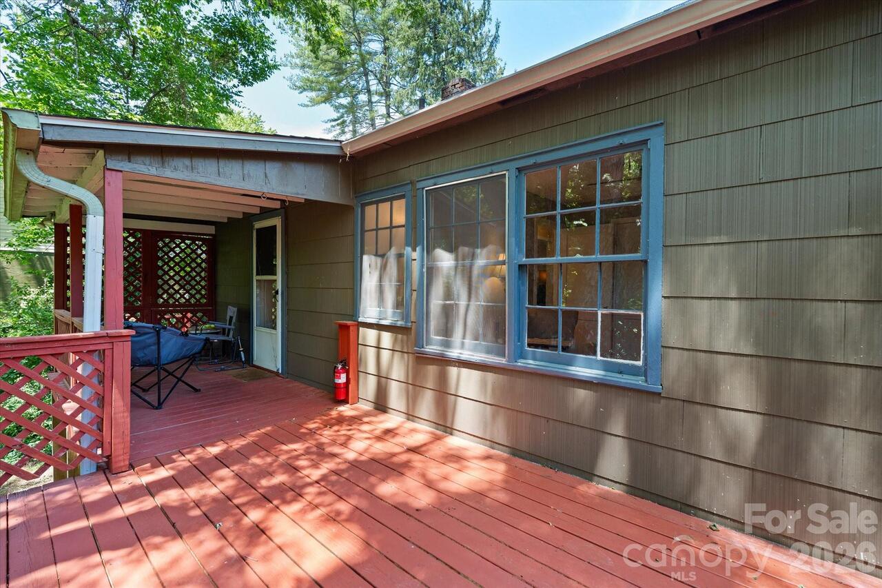 Listing Photo 17