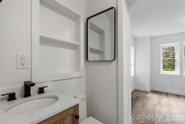 Listing Photo 15