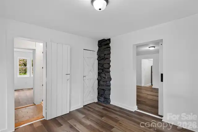 Listing Photo 16