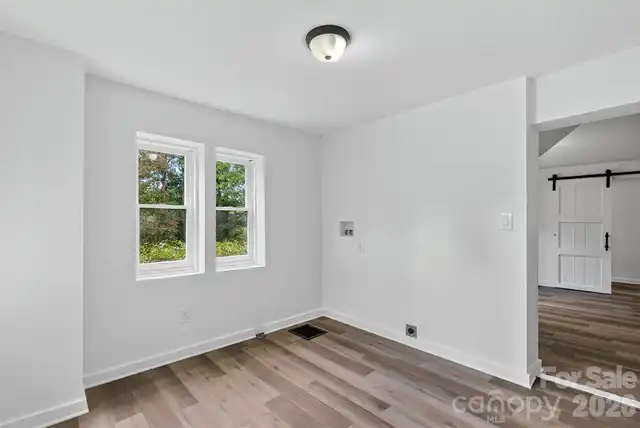 Listing Photo 23