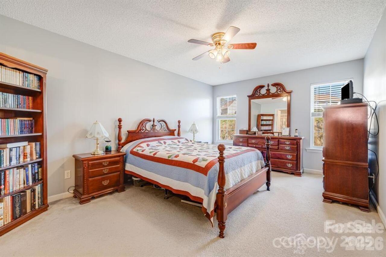 Listing Photo 17