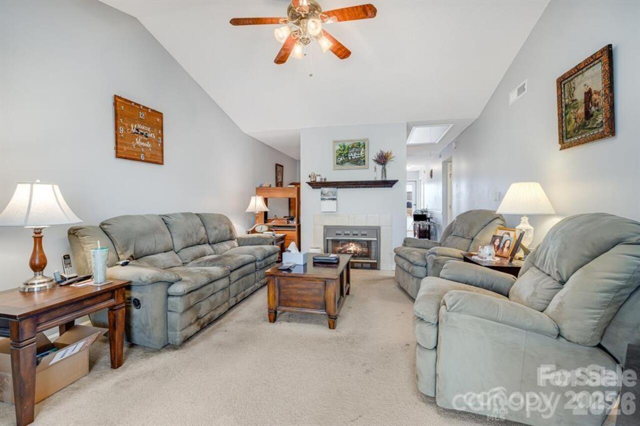 Listing Photo 19